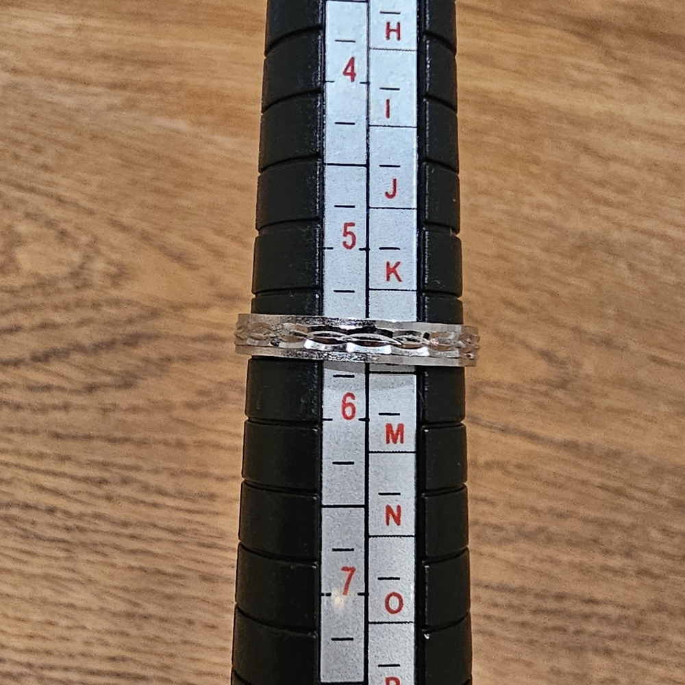 Nwot Sterling Silver Engraved Band